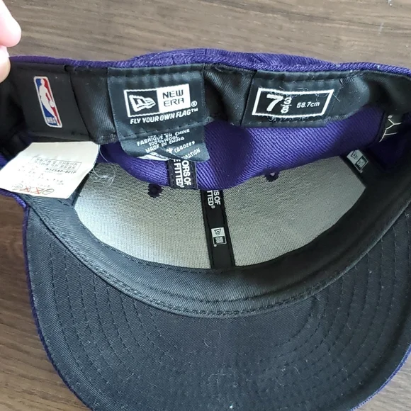 Los Angeles Lakers Hat - Picture 7 of 7